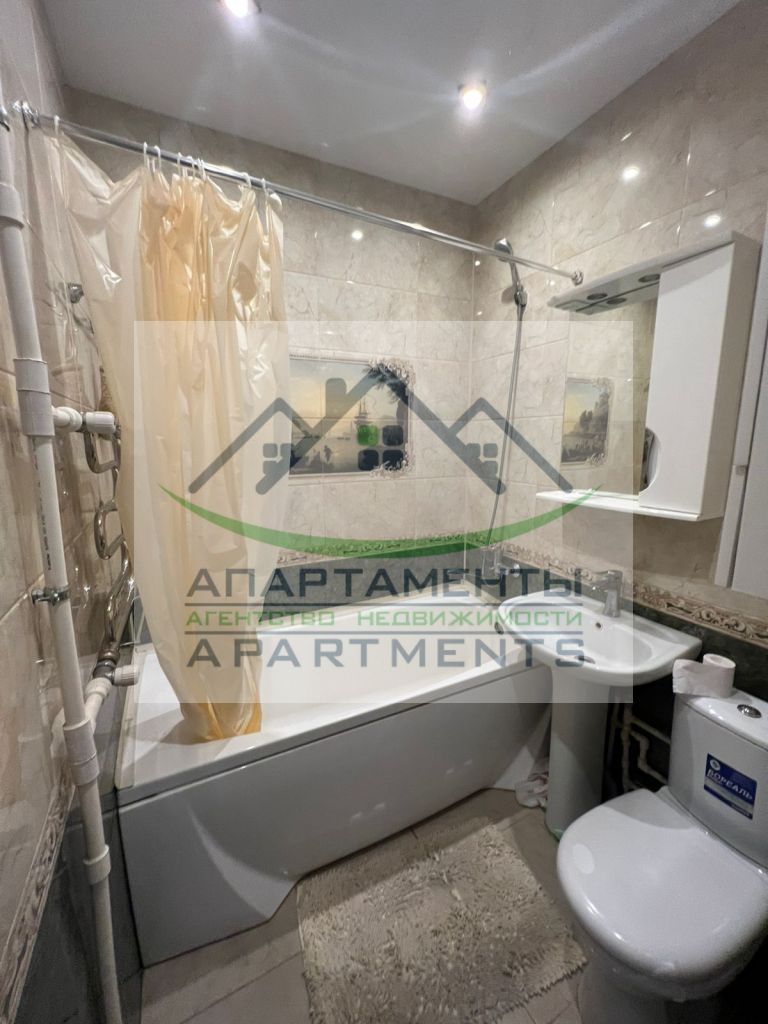 Продажа 3-комнатной квартиры, Пятигорск, Калинина пр-кт,  5а