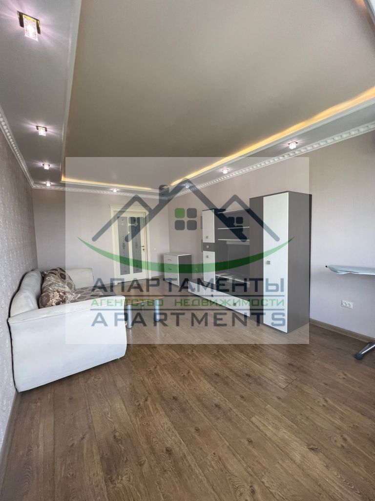 Продажа 3-комнатной квартиры, Пятигорск, Калинина пр-кт,  5а