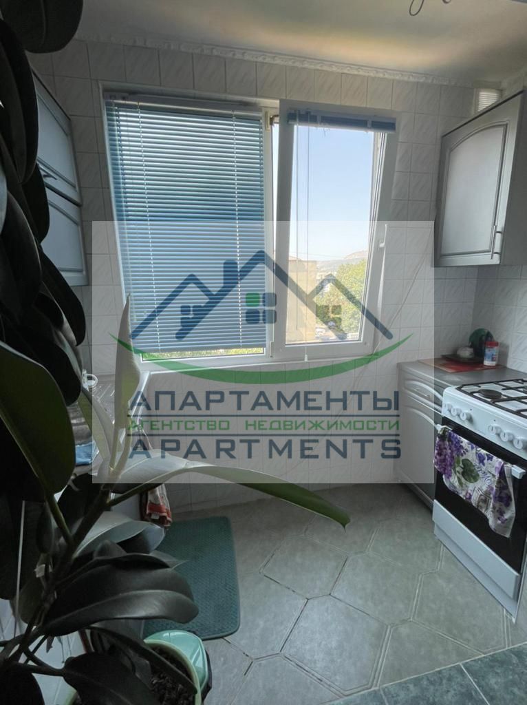 Продажа 2-комнатной квартиры, Кисловодск, Свердлова ул,  23