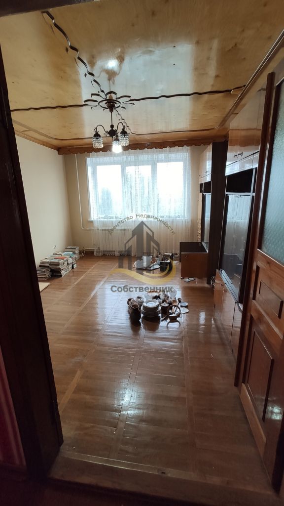 Продажа 3-комнатной квартиры, Старый Оскол, Комсомольский пр-кт,  33