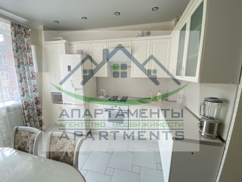 Продажа 2-комнатной квартиры, Ессентуки, Орджоникидзе ул,  84