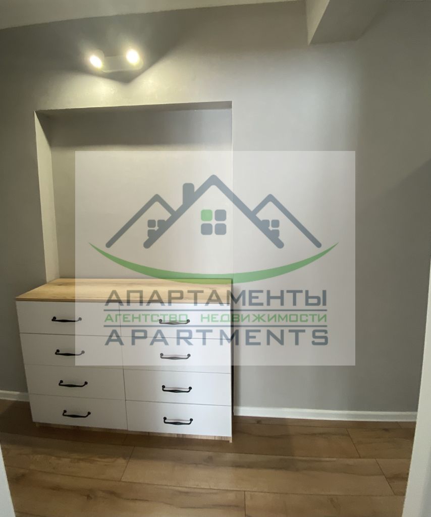 Продажа 3-комнатной квартиры, Ессентуки, Озерная ул,  4