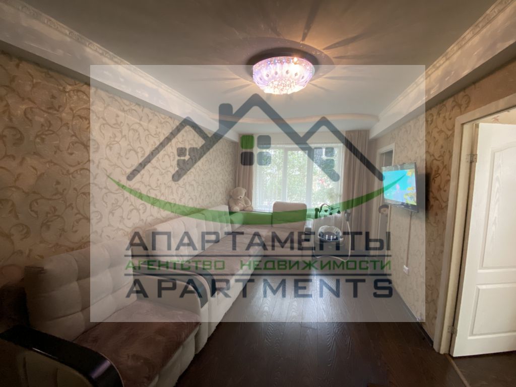 Продажа 4-комнатной квартиры, Ессентуки, Октябрьская ул,  411