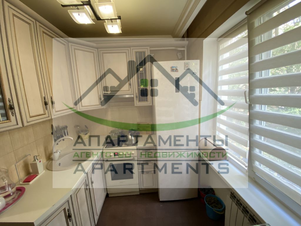 Продажа 4-комнатной квартиры, Ессентуки, Октябрьская ул,  411