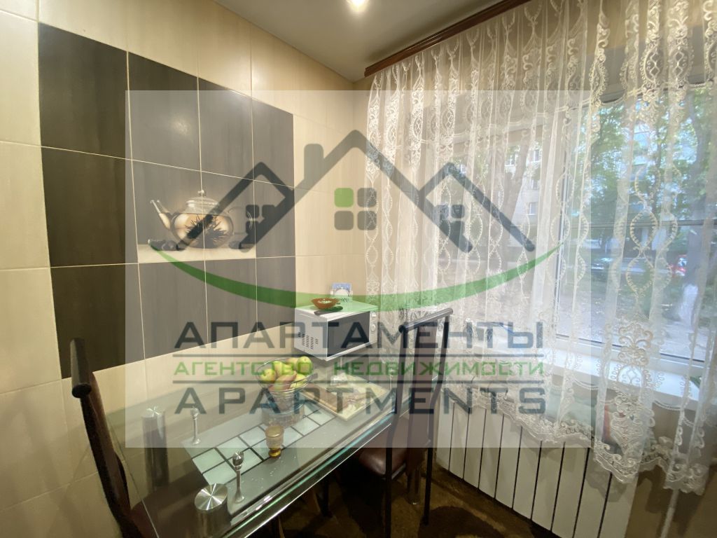 Продажа 3-комнатной квартиры, Ессентуки, Озерная ул,  8