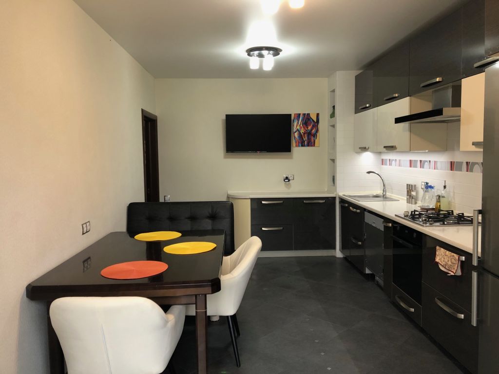 Продажа 3-комнатной квартиры, Саратов, Нагорный 5-й проезд,  28к5