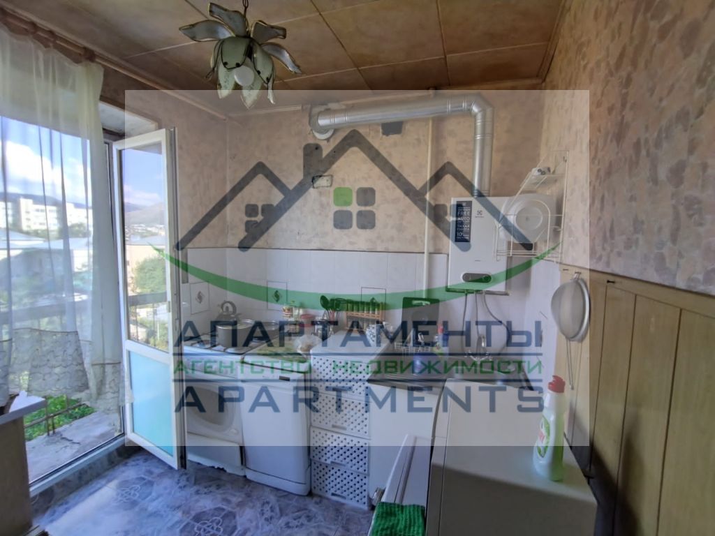 Продажа 2-комнатной квартиры, Кисловодск, Губина Андрея ул,  60