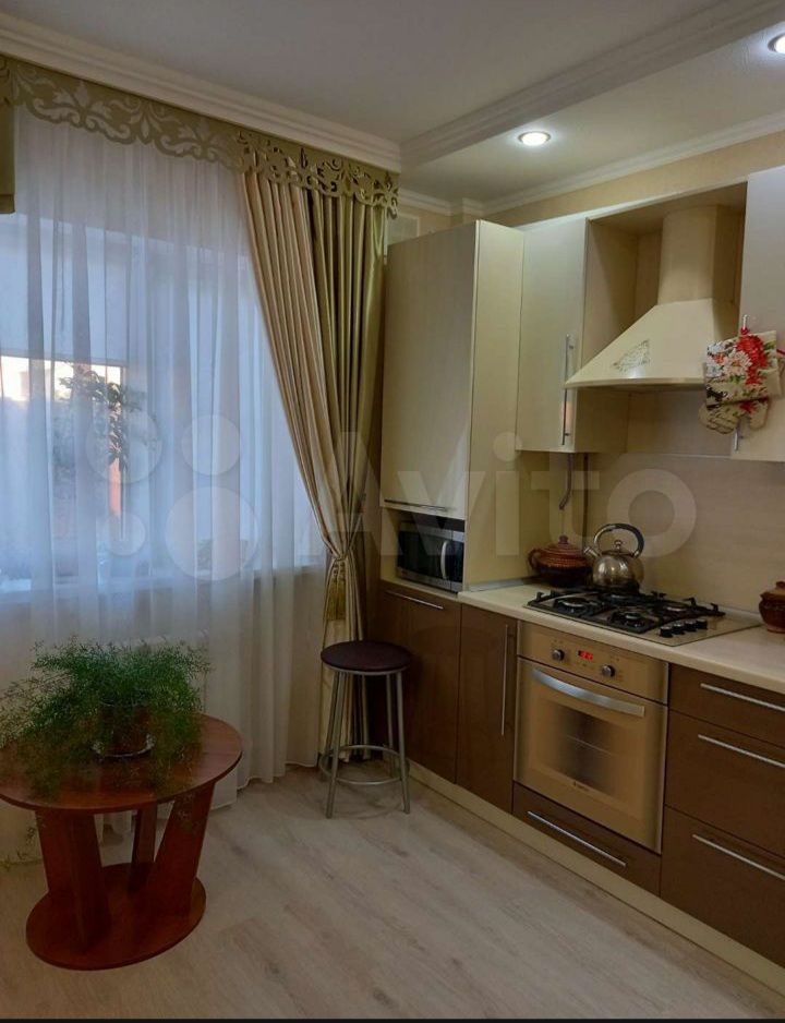 Продажа дома, 105м <sup>2</sup>, 2 сот., Батайск, Сальская ул