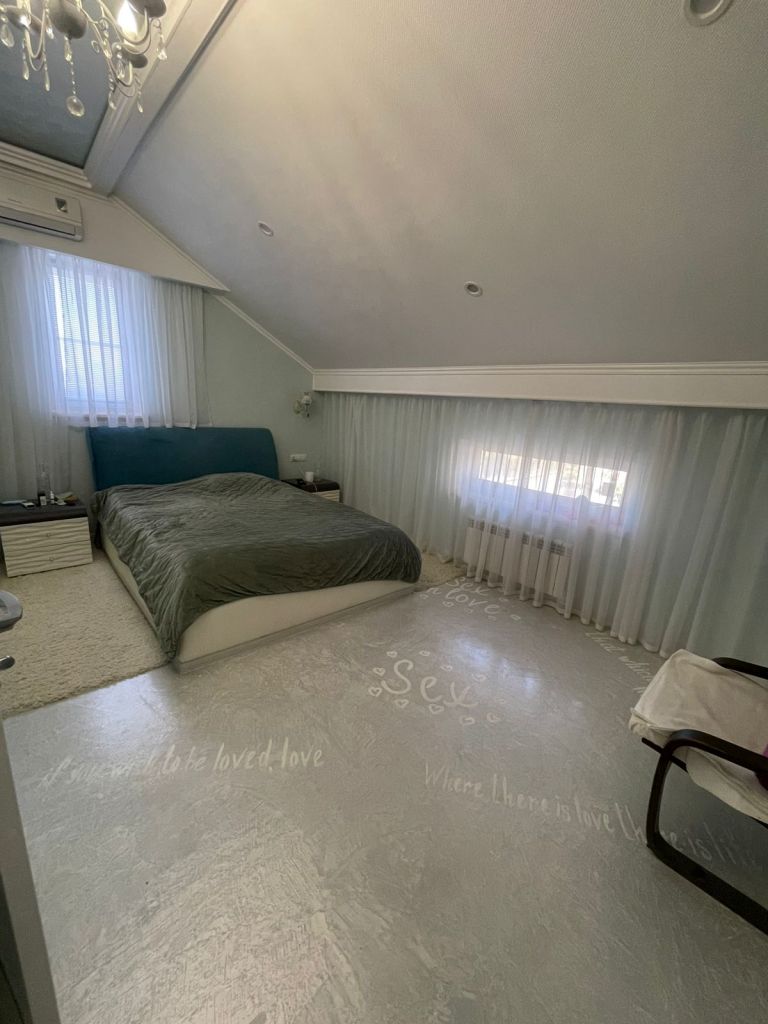 Продажа дома, 140м <sup>2</sup>, 3 сот., Батайск, Центральная ул