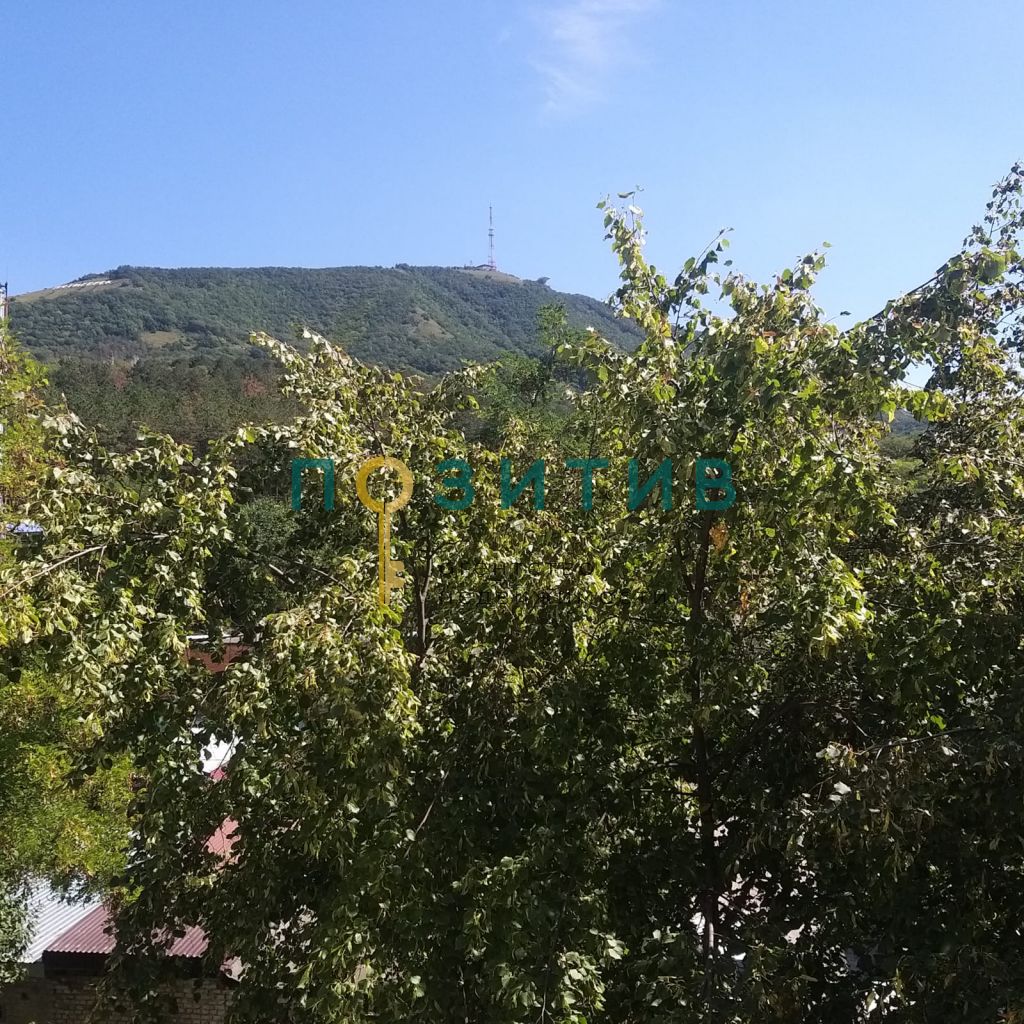 Продажа 4-комнатной квартиры, Пятигорск, Крайнего ул,  4