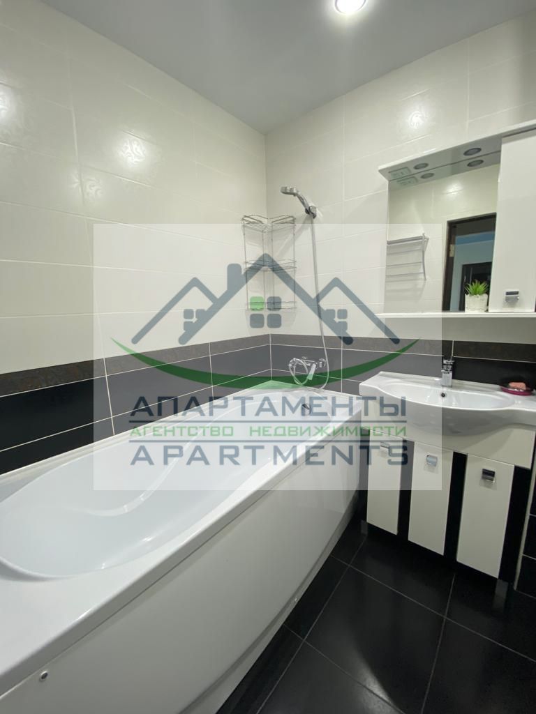 Продажа 3-комнатной квартиры, Ессентуки, Новопятигорская ул,  4