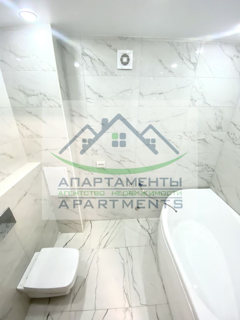 Продажа 2-комнатной квартиры, Пятигорск, Калинина пр-кт,  160