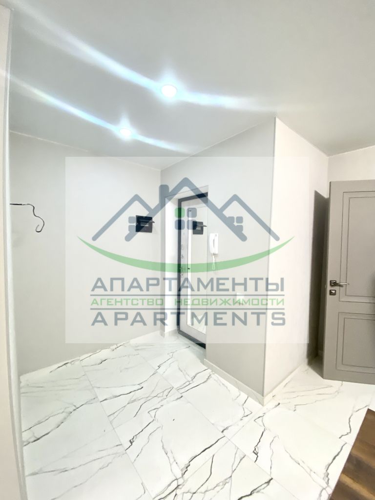 Продажа 2-комнатной квартиры, Пятигорск, Калинина пр-кт,  160