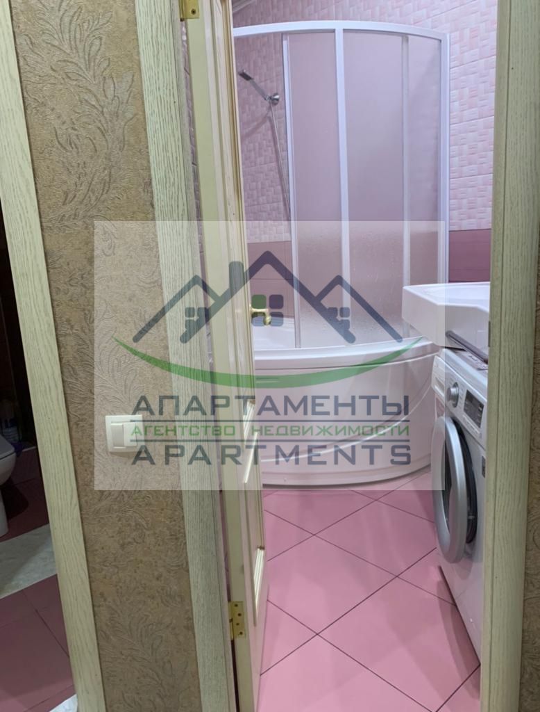 Продажа 3-комнатной квартиры, Ессентуки, Защитников Отечества ул,  20