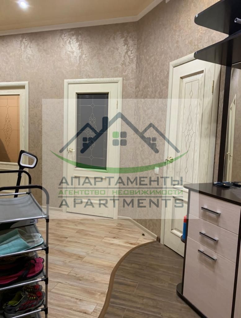 Продажа 3-комнатной квартиры, Ессентуки, Защитников Отечества ул,  20