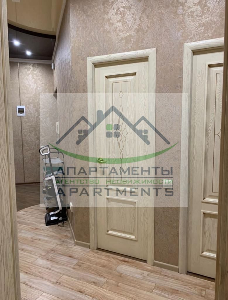 Продажа 3-комнатной квартиры, Ессентуки, Защитников Отечества ул,  20