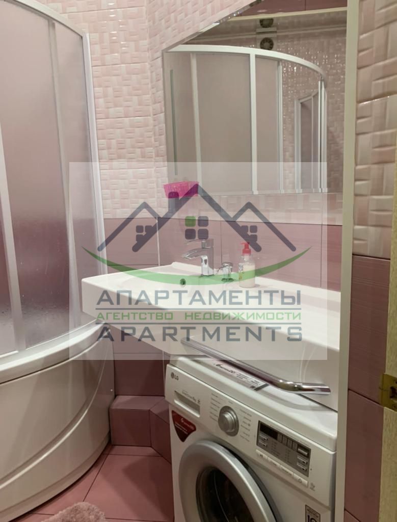 Продажа 3-комнатной квартиры, Ессентуки, Защитников Отечества ул,  20