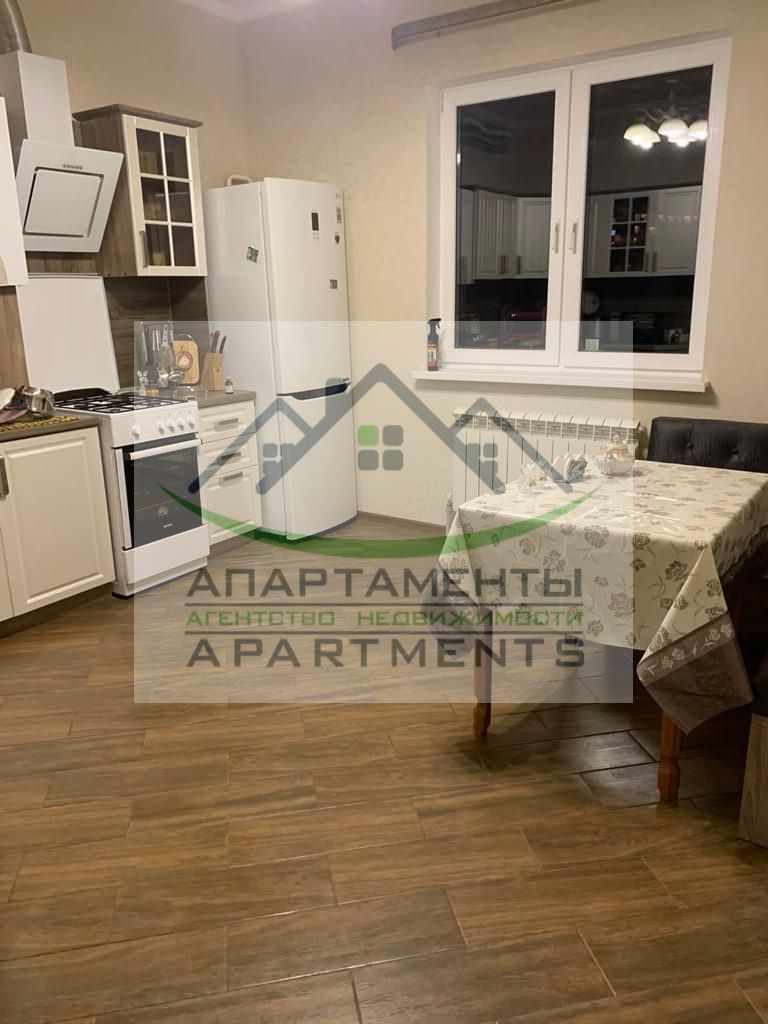 Продажа 3-комнатной квартиры, Ессентуки, Защитников Отечества ул,  20