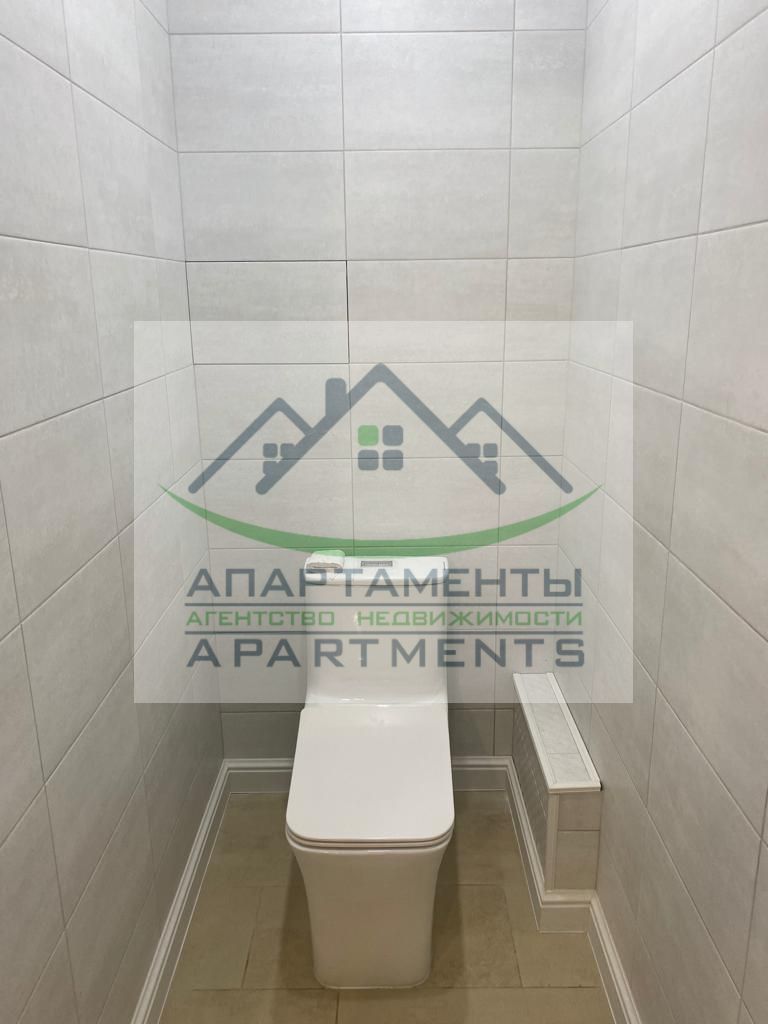 Продажа 2-комнатной квартиры, Пятигорск, Адмиральского ул,  1а