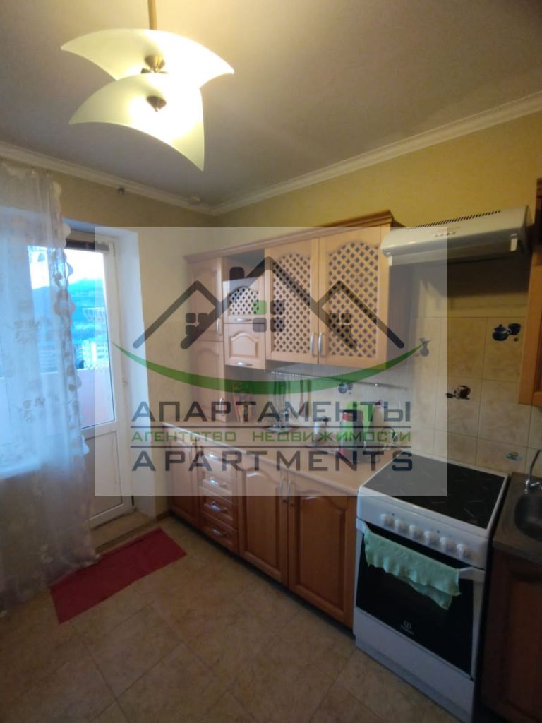 Продажа 3-комнатной квартиры, Кисловодск, Победы пр-кт,  147