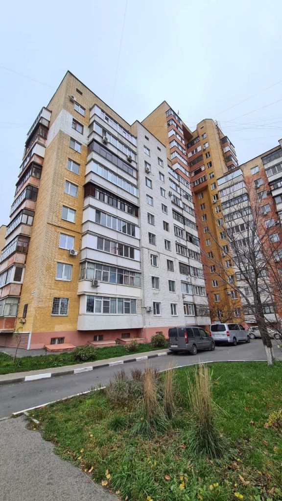 Продажа 3-комнатной квартиры, Белгород, Николая Чумичова ул,  70