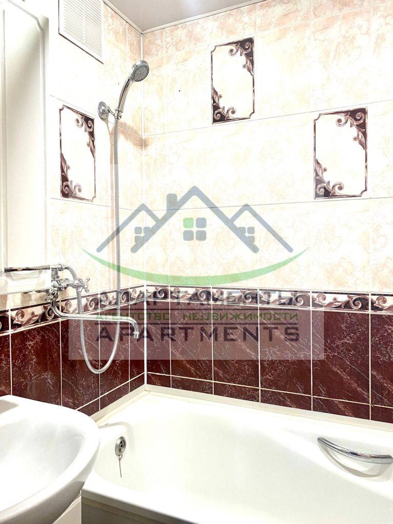 Продажа 2-комнатной квартиры, Кисловодск, Победы пр-кт,  83