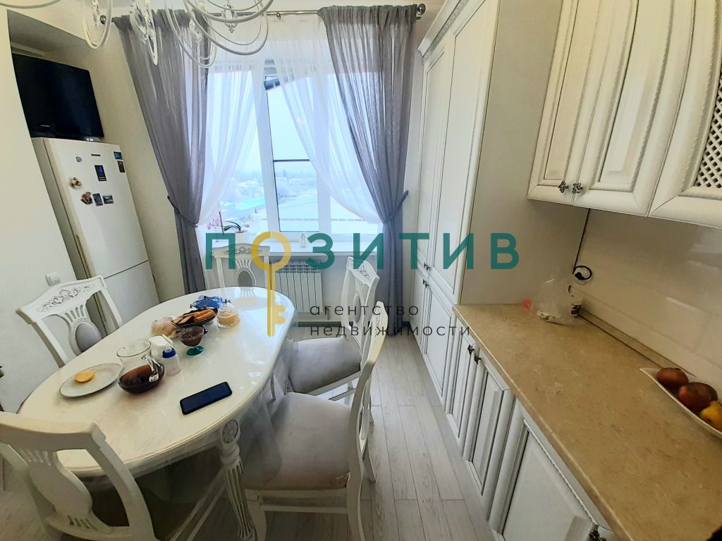 Продажа 4-комнатной квартиры, Пятигорск, Кипарисовая ул,  2к1