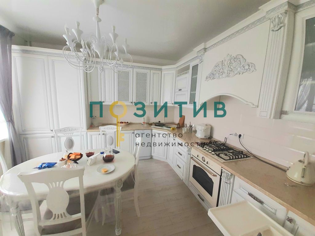 Продажа 4-комнатной квартиры, Пятигорск, Кипарисовая ул,  2к1