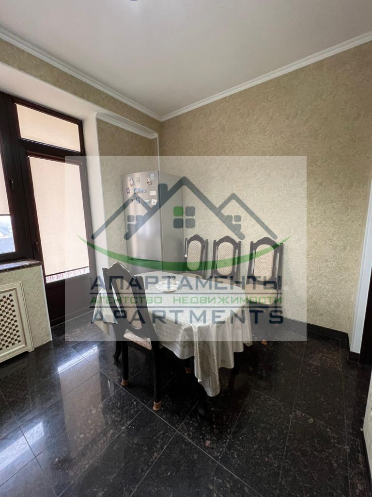 Продажа 2-комнатной квартиры, Ессентуки, Октябрьская ул,  337/1