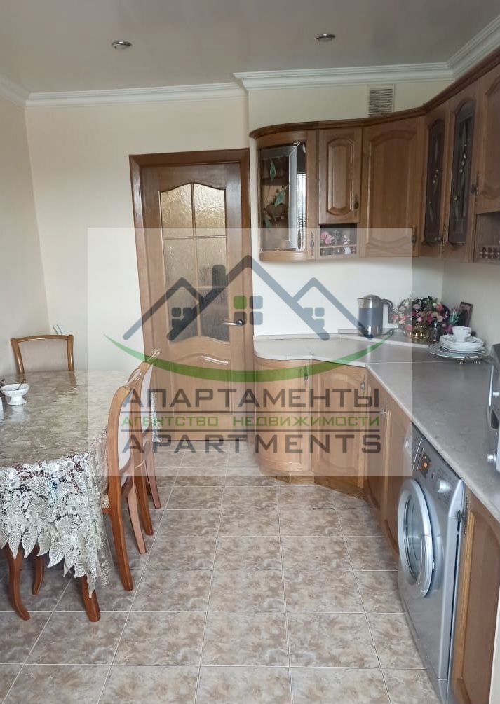 Продажа 3-комнатной квартиры, Кисловодск, Победы пр-кт,  157