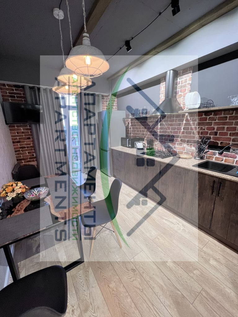 Продажа 2-комнатной квартиры, Пятигорск, Адмиральского ул,  1А