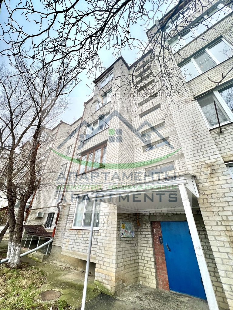 Продажа 3-комнатной квартиры, Иноземцево,  211А