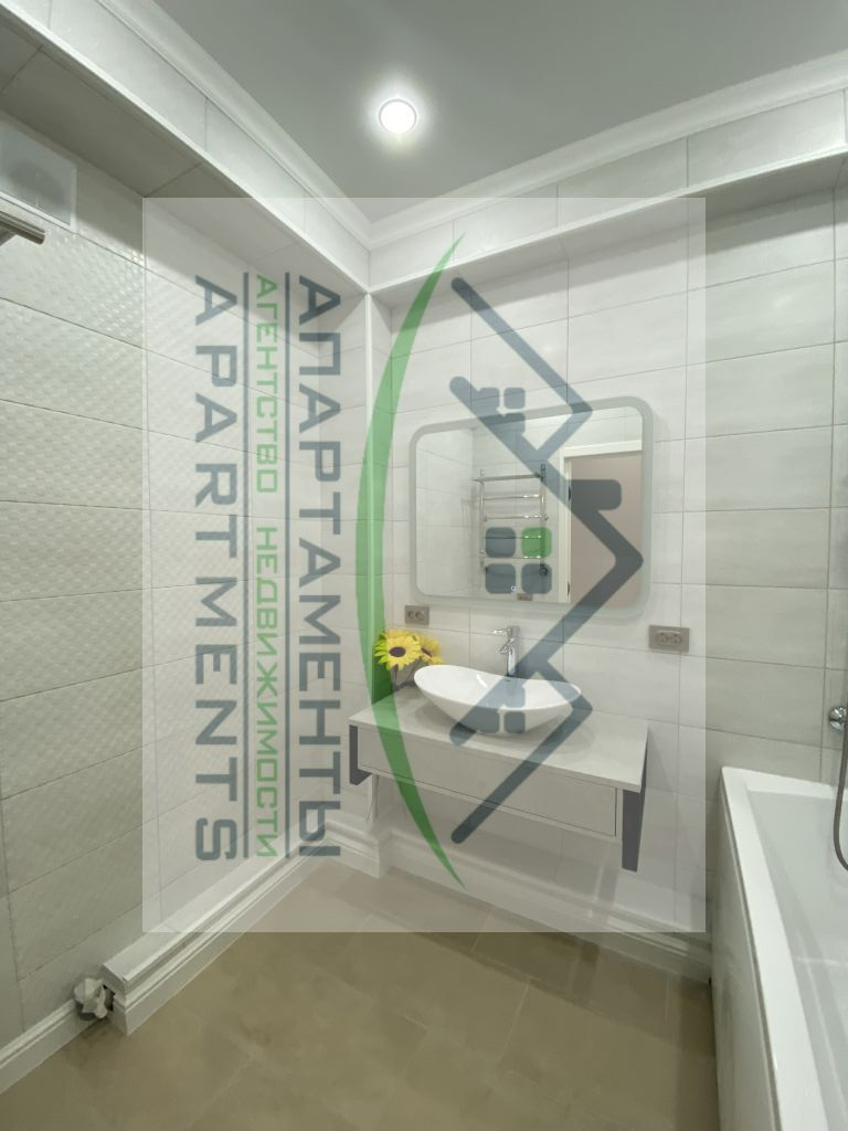 Продажа 2-комнатной квартиры, Пятигорск, Адмиральского ул,  1А