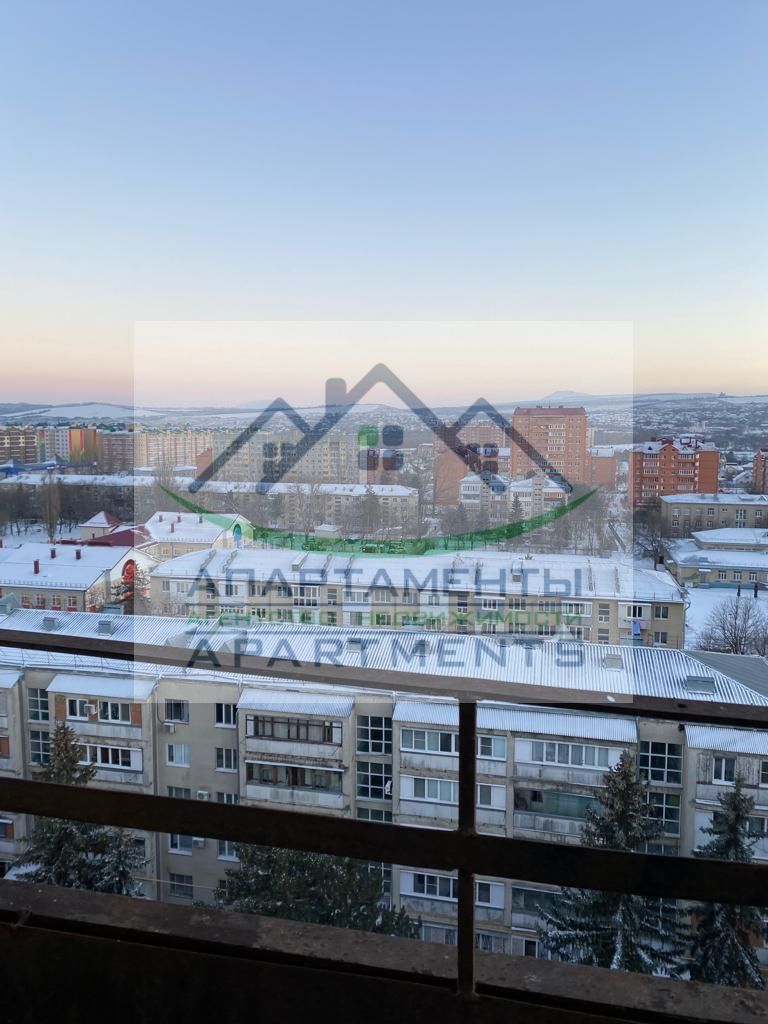 Продажа 2-комнатной квартиры, Ессентуки, Октябрьская ул,  442