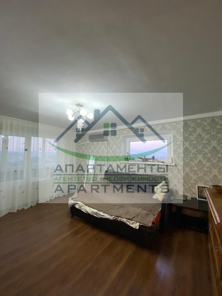 Продажа 2-комнатной квартиры, Ессентуки, Октябрьская ул,  442