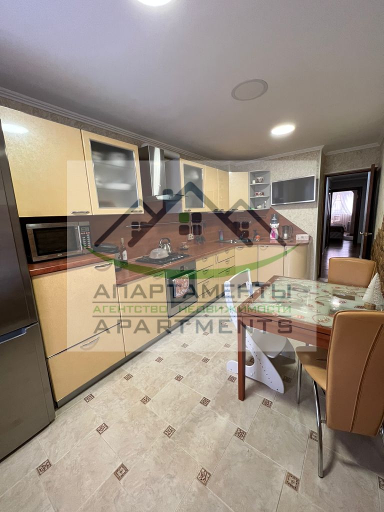 Продажа 3-комнатной квартиры, Ессентуки, Буачидзе ул,  4