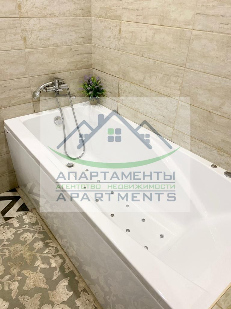 Продажа 3-комнатной квартиры, Ессентуки, Октябрьская ул,  337/1