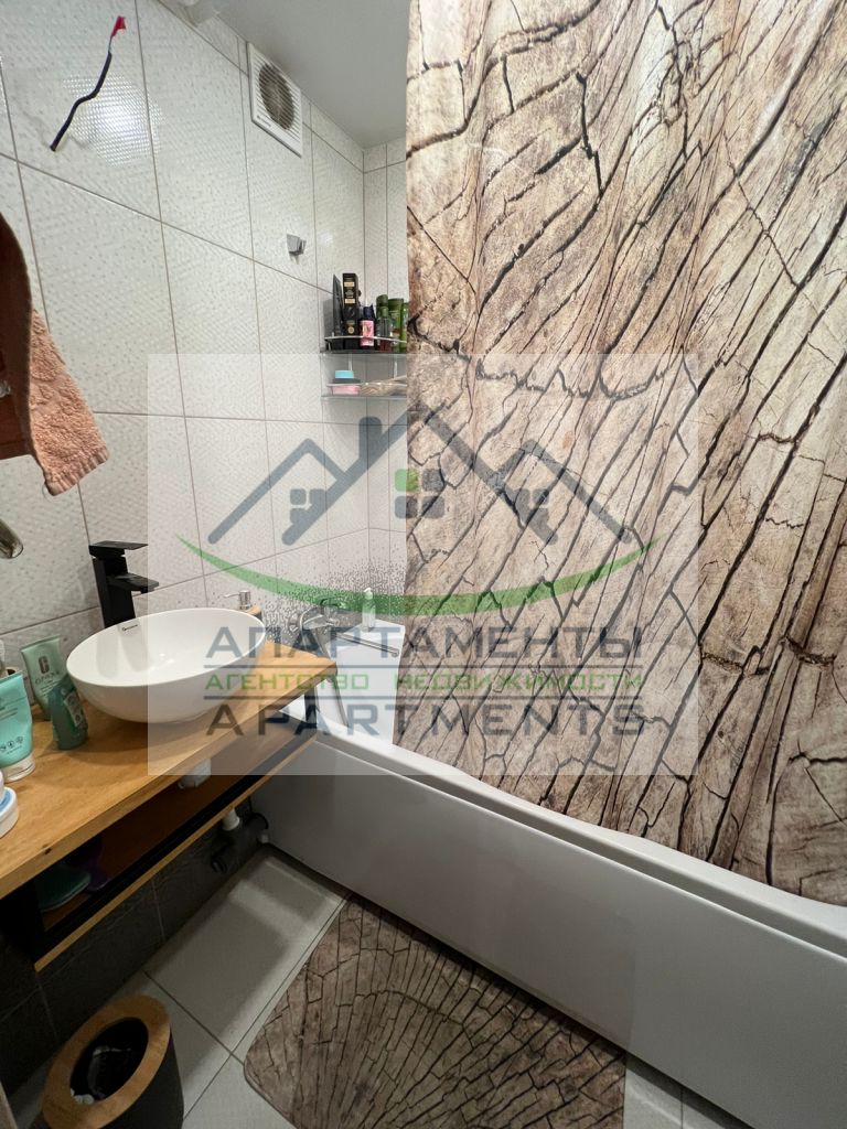 Продажа 3-комнатной квартиры, Ессентуки, Максима Горького ул,  82