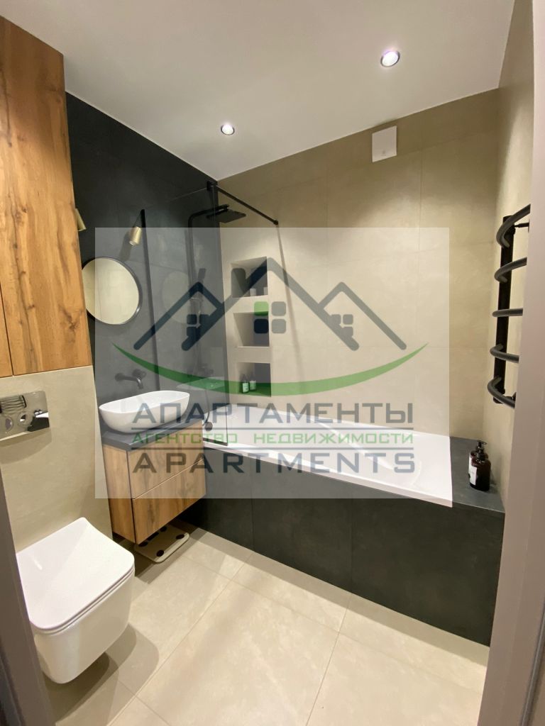 Продажа 4-комнатной квартиры, Пятигорск, Оранжерейная ул,  21к3