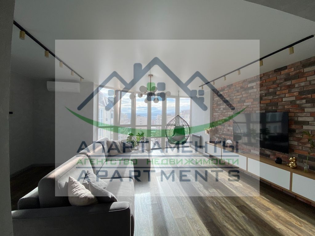 Продажа 4-комнатной квартиры, Пятигорск, Оранжерейная ул,  21к3