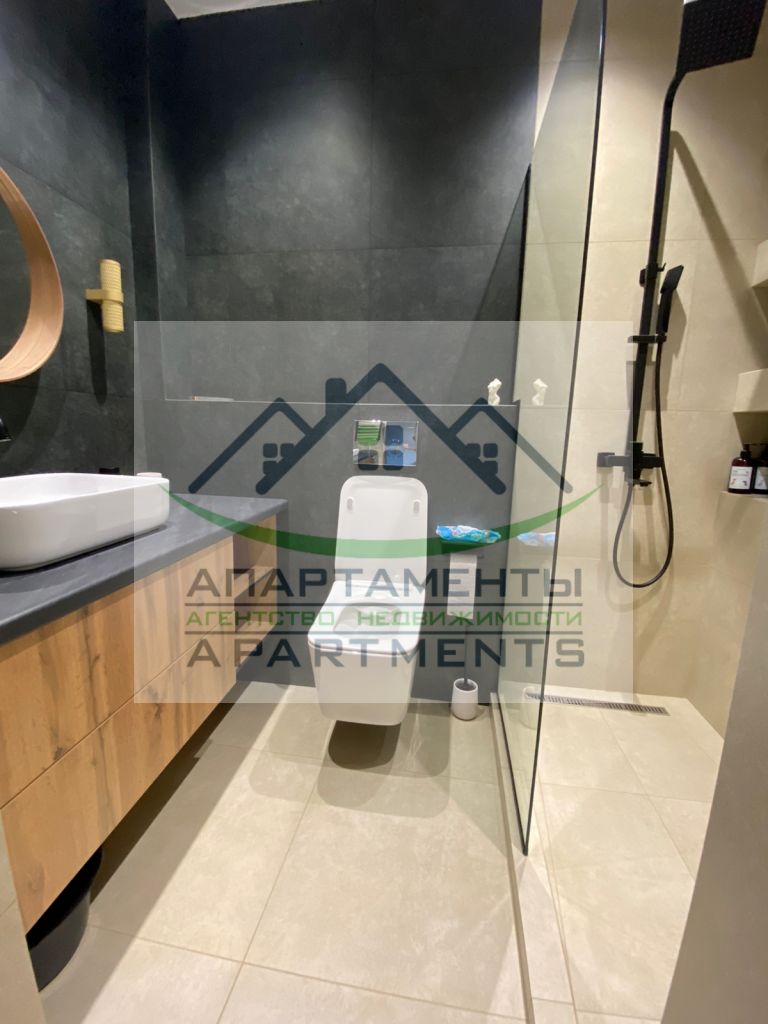 Продажа 4-комнатной квартиры, Пятигорск, Оранжерейная ул,  21к3