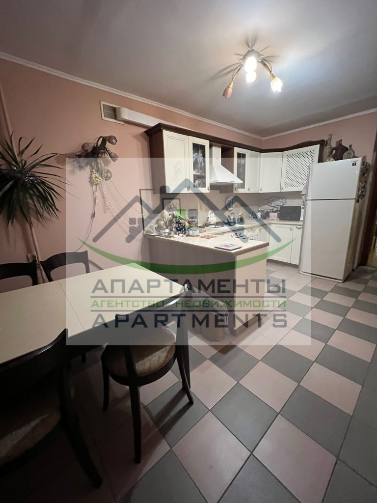 Продажа 3-комнатной квартиры, Ессентуки, Нелюбина ул,  25