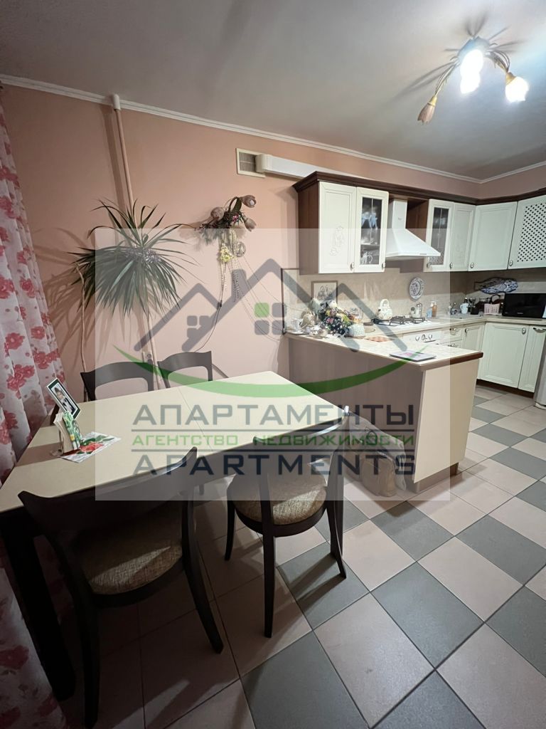 Продажа 3-комнатной квартиры, Ессентуки, Нелюбина ул,  25