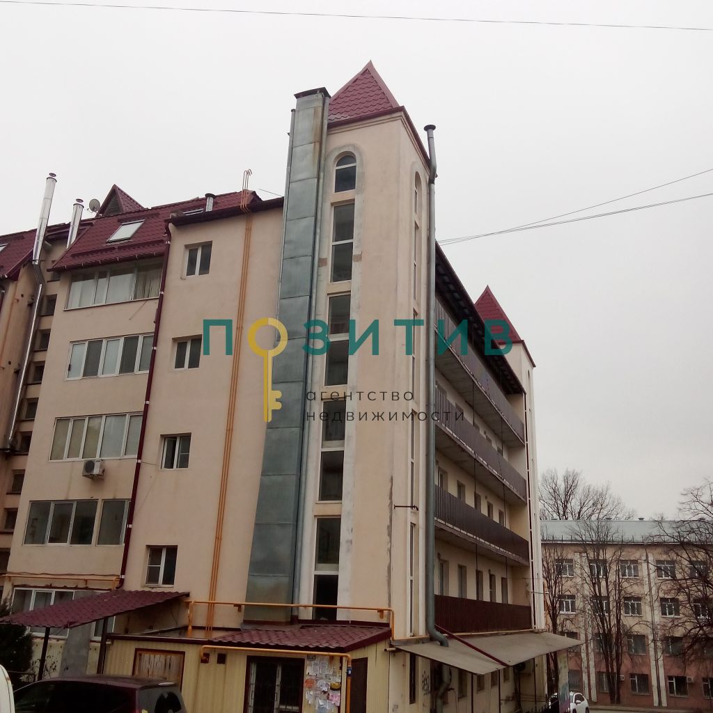 Продажа 4-комнатной квартиры, Пятигорск, Кузнечная ул,  8а