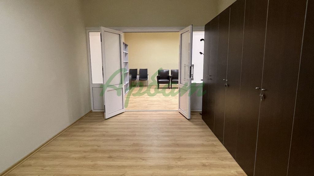 Продажа коммерческой недвижимости, 300м <sup>2</sup>, Тверь, Вагжановский пер,  9