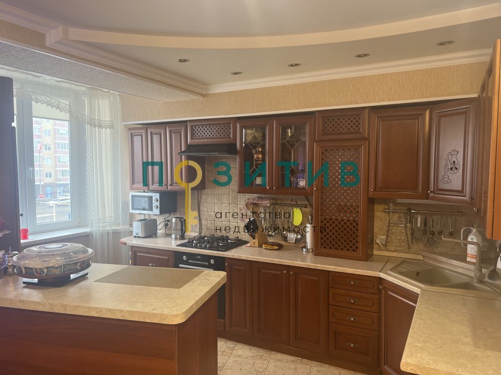 Продажа 3-комнатной квартиры, Ессентуки, 200 лет КМВ ул,  1