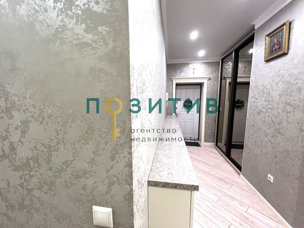 Продажа 2-комнатной квартиры, Ессентуки, Октябрьская пл,  458б