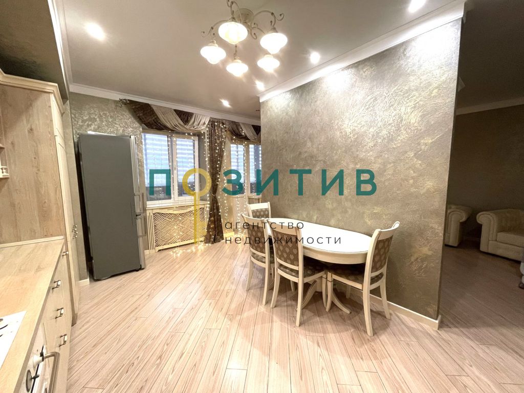 Продажа 2-комнатной квартиры, Ессентуки, Октябрьская пл,  458б