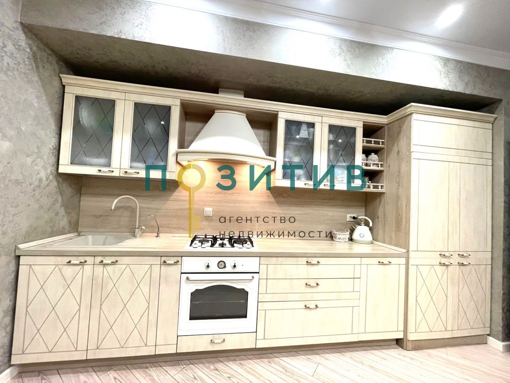 Продажа 2-комнатной квартиры, Ессентуки, Октябрьская пл,  458б