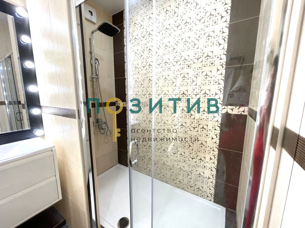 Продажа 2-комнатной квартиры, Ессентуки, Октябрьская пл,  458б